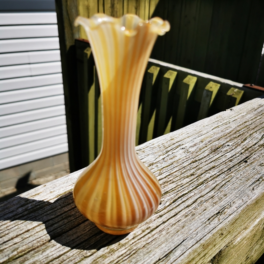 Art Glass Vase / Bud Vase ~ Striped Butterscotch Colour ~ Ruffled Rim - Picture 3 of 14